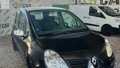 Usata Renault Modus Dynamique 85 CV (62 kW) 2007 Nero Monovolume