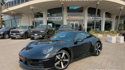 Nuova Porsche 911 Carrera 394 CV (289 kW) 2026 Nero Coupé