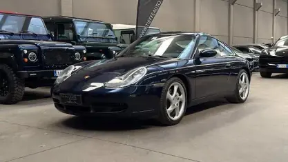 Usata Porsche 911 Carrera 4 320 CV (235 kW) 1999 Blu metallizzato Coupé
