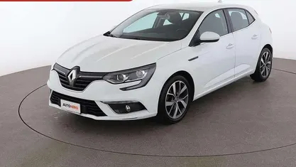 Bianco Usata 2018 Renault Mégane IV Zen Tre volumi | 12.499 € (Buon prezzo)
