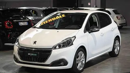 Bianco Usata 2019 Peugeot 208 Business-Line Due volumi | 12.900 € (Buon prezzo)