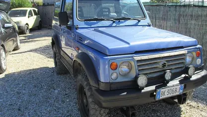 Blu Usata 1999 Suzuki Samurai SUV | 4000 €