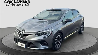 Usata Renault Clio V Intens 101 CV (74 kW) 2023 Utilitaria