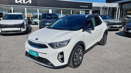Usata Kia Stonic Style 100 CV (73 kW) 2020 SUV