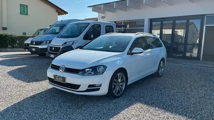 Bianco Usata 2016 VW Golf VII Executive Station wagon | 10.900 € (Buon prezzo)