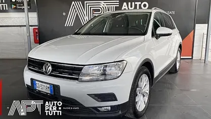 Käytetty VW Tiguan Business 116 HP (85 kW) 2021 Valkoinen Katumaasturi