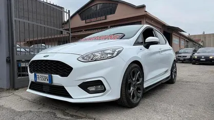 Usata Ford Fiesta S 86 CV (63 kW) 2018 Bianco Utilitaria