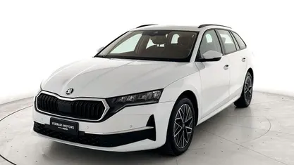 Usata Skoda Octavia Executive 150 CV (110 kW) 2025 Bianco met Station wagon