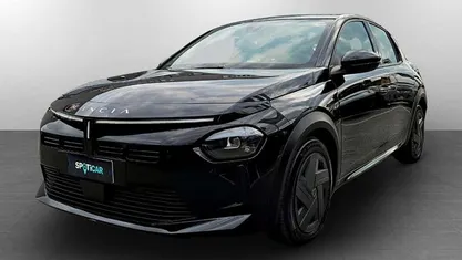 Usata 2024 Lancia Ypsilon Utilitaria | 21.690 € (Buon prezzo)