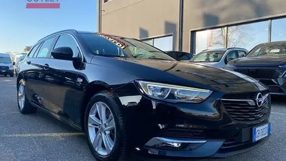Nero Usata 2020 Opel Insignia Business Station wagon | 12.900 € (Buon prezzo)