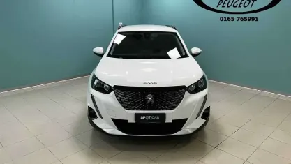 Usata Peugeot 2008 Active 102 CV (75 kW) 2021 Bianco SUV