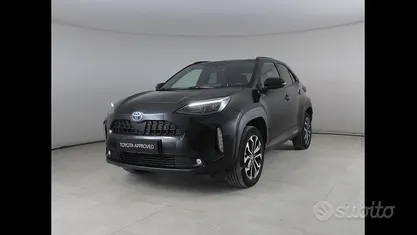 Nero Usata 2023 Toyota Yaris Cross Trend SUV | 22.900 € (Buon prezzo)