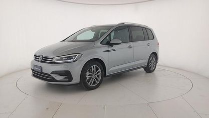 Uusi VW Touran Business 150 HP (110 kW) 2026 Hopea Tila-auto