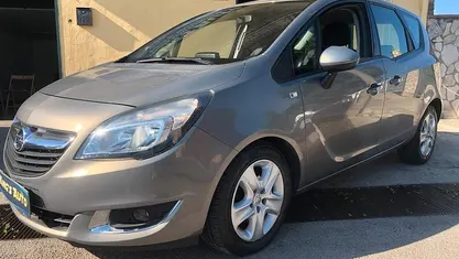 Usata Opel Meriva 120 CV (88 kW) 2014 Monovolume