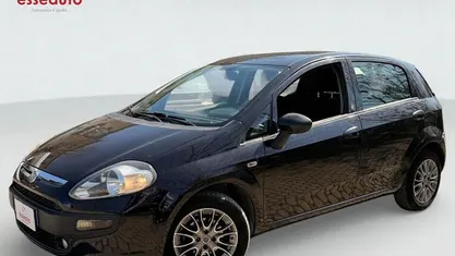 Usata Fiat Punto Evo Dynamic 69 CV (50 kW) 2011 Nero Utilitaria