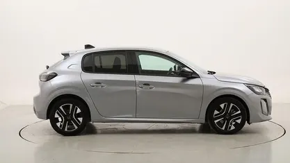 Usata Peugeot 208 Allure 101 CV (74 kW) 2025 Utilitaria