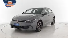 Usata 2022 VW Golf VIII Life Tre volumi | 20.700 € (Buon prezzo)