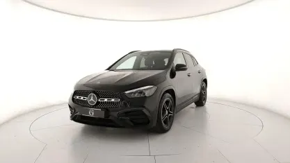 Usata Mercedes GLA180 AMG Line Premium Plus 136 CV (100 kW) 2023 Nero SUV