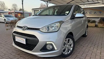 Usata Hyundai i10 Edition 69 CV (50 kW) 2014 Grigio Utilitaria