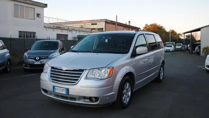 Usata Chrysler Grand Voyager Limited 163 CV (119 kW) 2011 Argento Monovolume