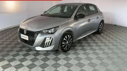 Usata Peugeot 208 Style 75 CV (55 kW) 2024 Grigio Utilitaria