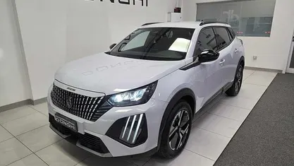 Usata Peugeot 2008 Allure 131 CV (96 kW) 2025 SUV