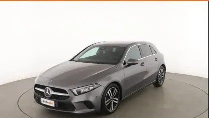 Usado Mercedes A180 Progressive 116 CV (85 kW) 2021 Gris Berlina