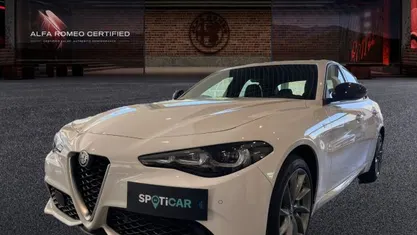 Bianco Usata 2023 Alfa Romeo Giulia Ti Tre volumi | 44.900 € (Buon prezzo)