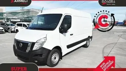 Usata Nissan Interstar Acenta 135 CV (99 kW) 2024 Mineral white Furgone