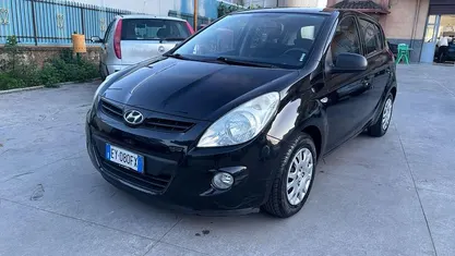 Usata Hyundai i20 77 CV (56 kW) 2010 Nero Berlina