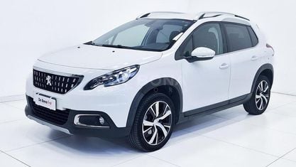 Używany Peugeot 2008 Allure 110 KM (80 kW) 2018 Biały SUV