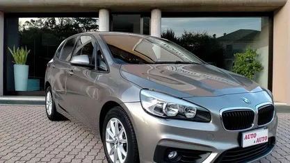 Platin silber metallic Usata 2017 BMW 214 Monovolume | 12.950 €