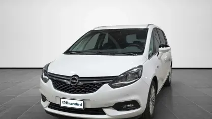 Usata Opel Zafira Innovation 135 CV (99 kW) 2017 Alpine white Monovolume