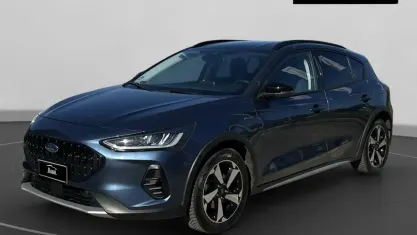 Usata Ford Focus Active 125 CV (91 kW) 2022 Blu Berlina