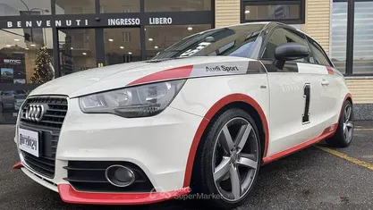 Usata 2011 Audi A1 Competition Tre volumi | 13.900 € (Buon prezzo)