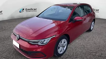 Occasion VW Golf VIII Life 131 ch (96 kW) 2021 Rouge Berline