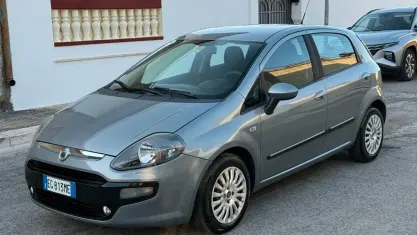 Usata Fiat Punto Evo Dynamic 75 CV (55 kW) 2011 Grigio Utilitaria