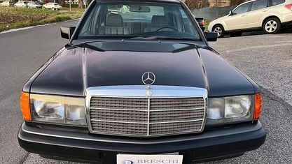 Usata Mercedes 190 122 CV (89 kW) 1989 Nero Berlina