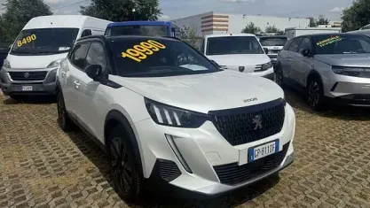 Usata Peugeot 2008 GT 131 CV (96 kW) 2023 Other SUV