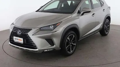 Grigio Usata 2021 Lexus NX300h Business Edition SUV | 27.999 € (Buon prezzo)