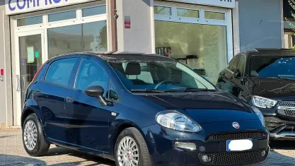 Usata Fiat Punto Street 95 CV (69 kW) 2018 Blu Utilitaria