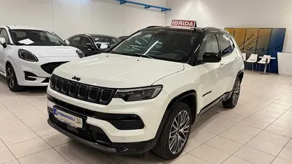 Usata 2024 Jeep Compass Summit SUV | 26.900 € (Buon prezzo)