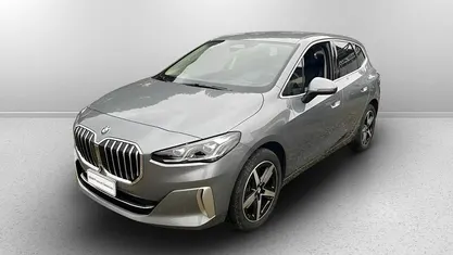 Grigio Usata 2024 BMW 218 Active Tourer Comfort Edition Monovolume | 34.900 € (Buon prezzo)