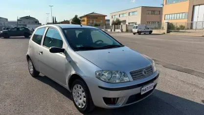 Usata Fiat Punto Classica 60 CV (44 kW) 2009 Grigio Utilitaria