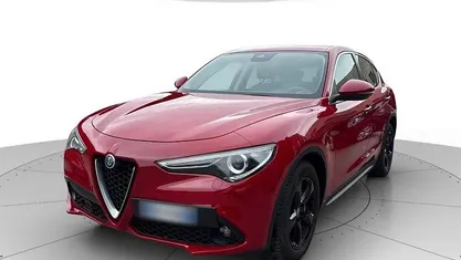 Usata Alfa Romeo Stelvio Super 180 CV (132 kW) 2017 Rosso SUV