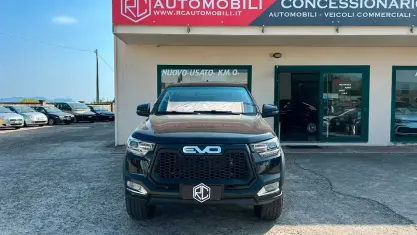 Usata EVO Cross 4 136 CV (100 kW) 2024 Nero Pick-up