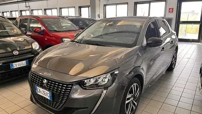 Usata Peugeot 208 Allure 101 CV (74 kW) 2023 Utilitaria
