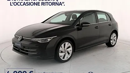 Usata VW Golf VIII Style 150 CV (110 kW) 2025 Grenadill black metallizzato Berlina