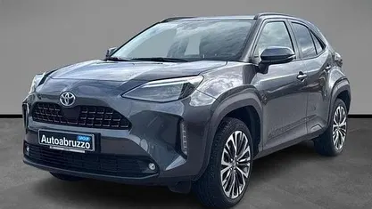 Usata 2023 Toyota Yaris Cross Lounge SUV | 25.900 € (Buon prezzo)