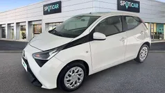 Bianco Usata 2019 Toyota Aygo X-play Due volumi | 11.450 € (Buon prezzo)